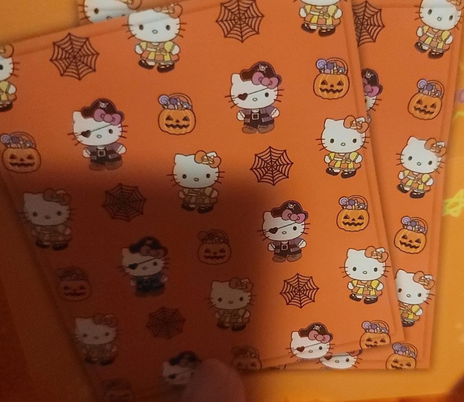 Hello Kitty Blanket Set